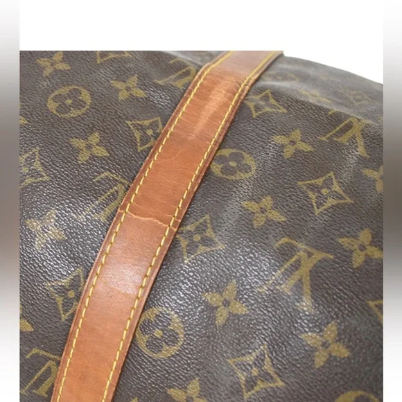Authentic Louis Vuitton travel bag - Picture 11 of 16